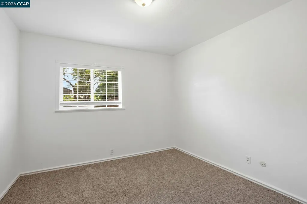 1370 Vine Avenue Martinez CA 94553