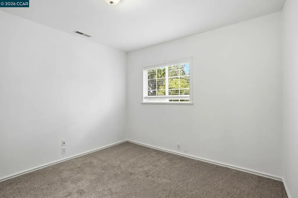 1370 Vine Avenue Martinez CA 94553