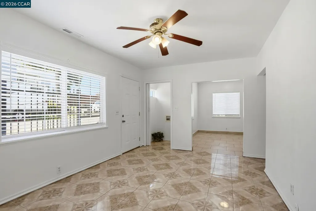 1370 Vine Avenue Martinez CA 94553