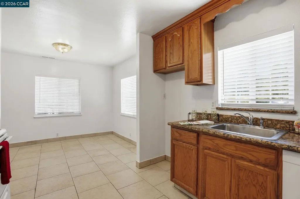 1370 Vine Avenue Martinez CA 94553