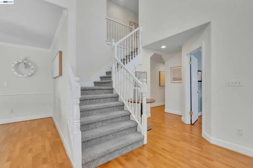 282 Del Valle Court Pleasanton CA 94566
