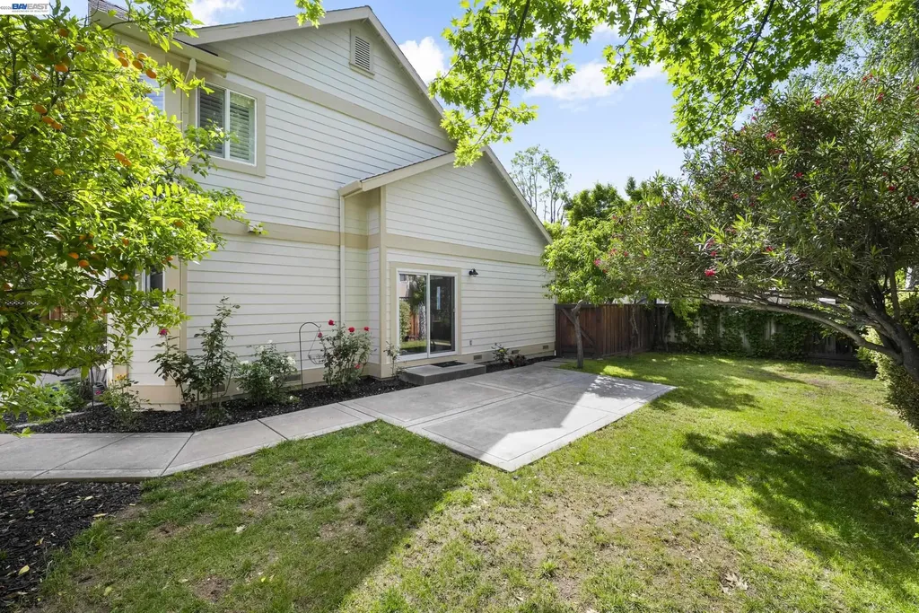 282 Del Valle Court Pleasanton CA 94566