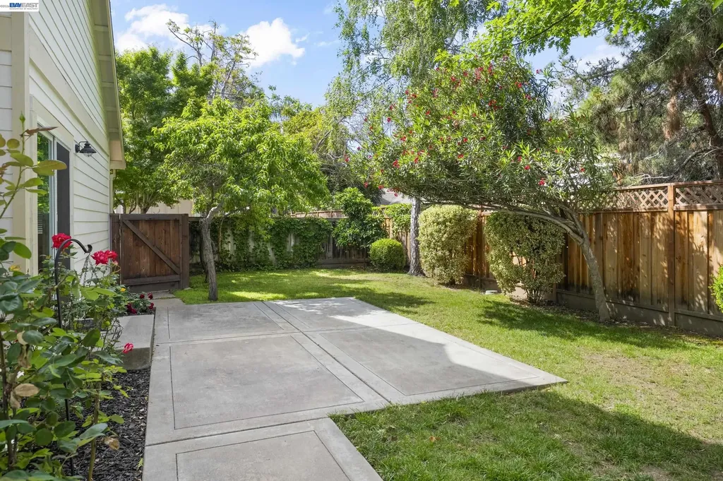 282 Del Valle Court Pleasanton CA 94566