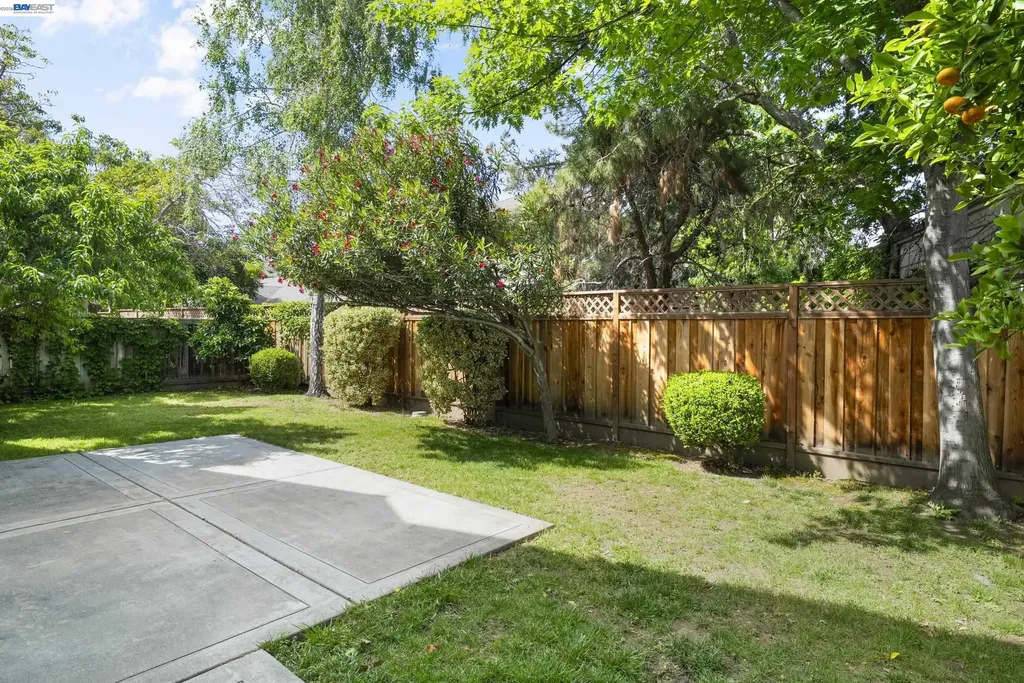 282 Del Valle Court Pleasanton CA 94566