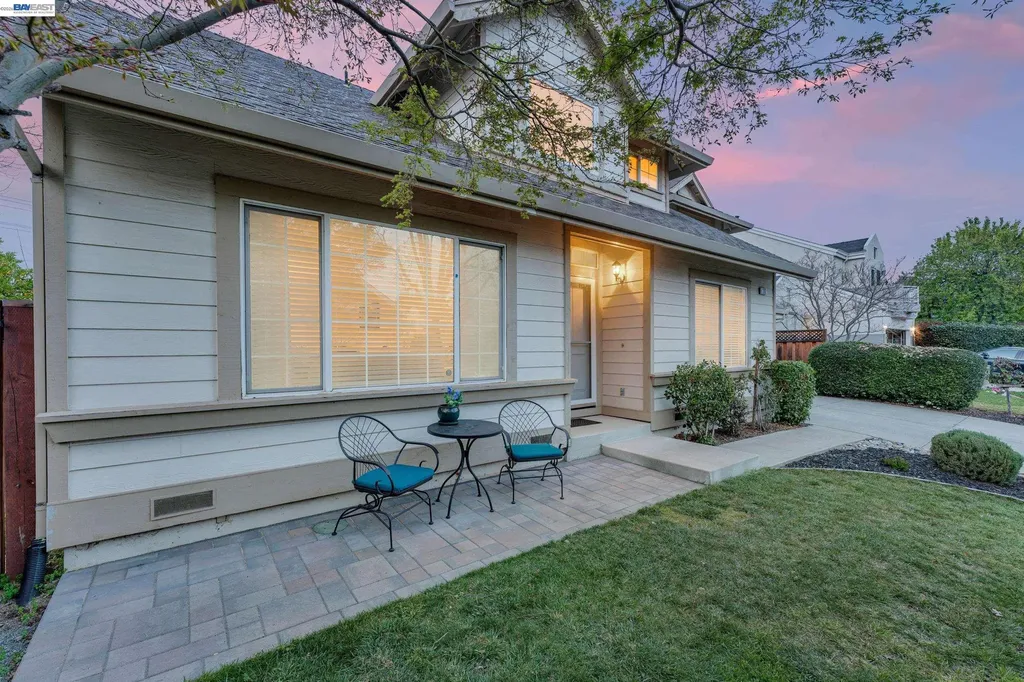 282 Del Valle Court Pleasanton CA 94566