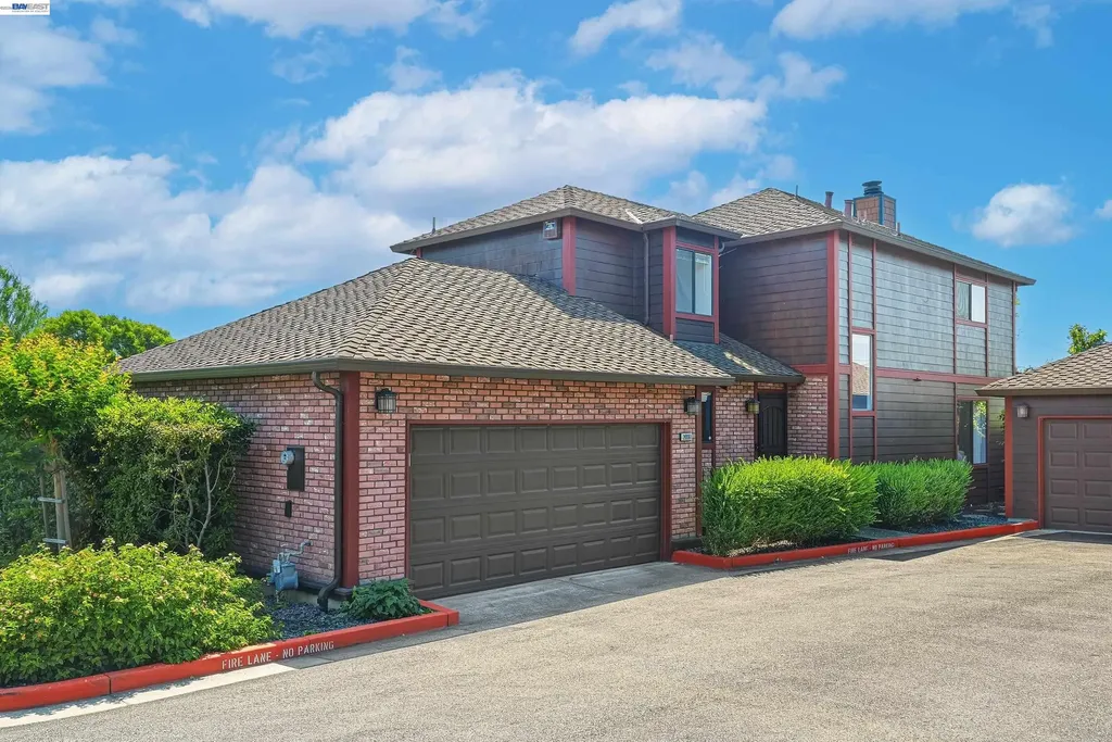 20061 Santa Maria Avenue Castro Valley CA 94546