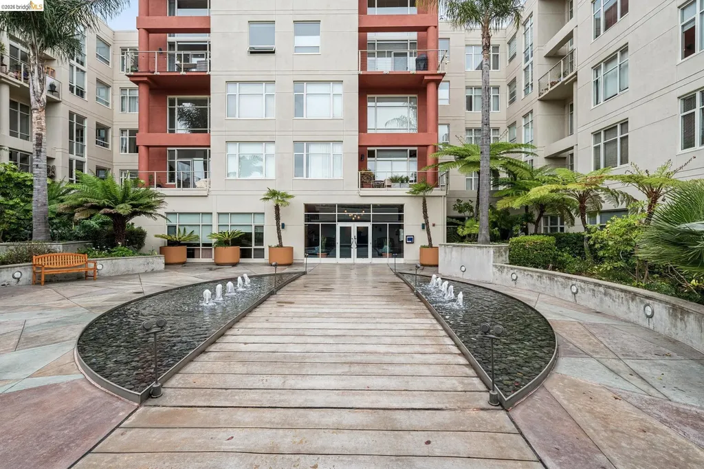 5855 Horton Street Emeryville CA 94608