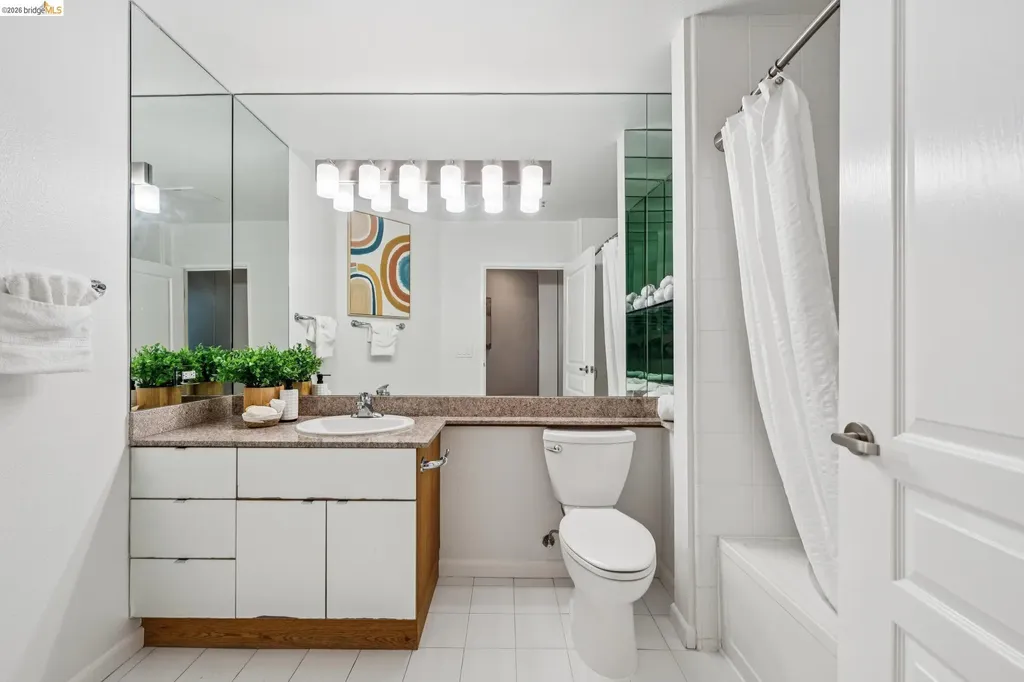 5855 Horton Street Emeryville CA 94608