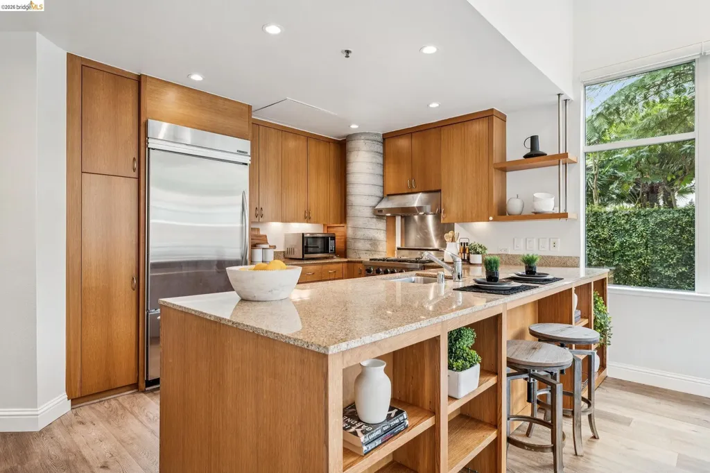 5855 Horton Street Emeryville CA 94608