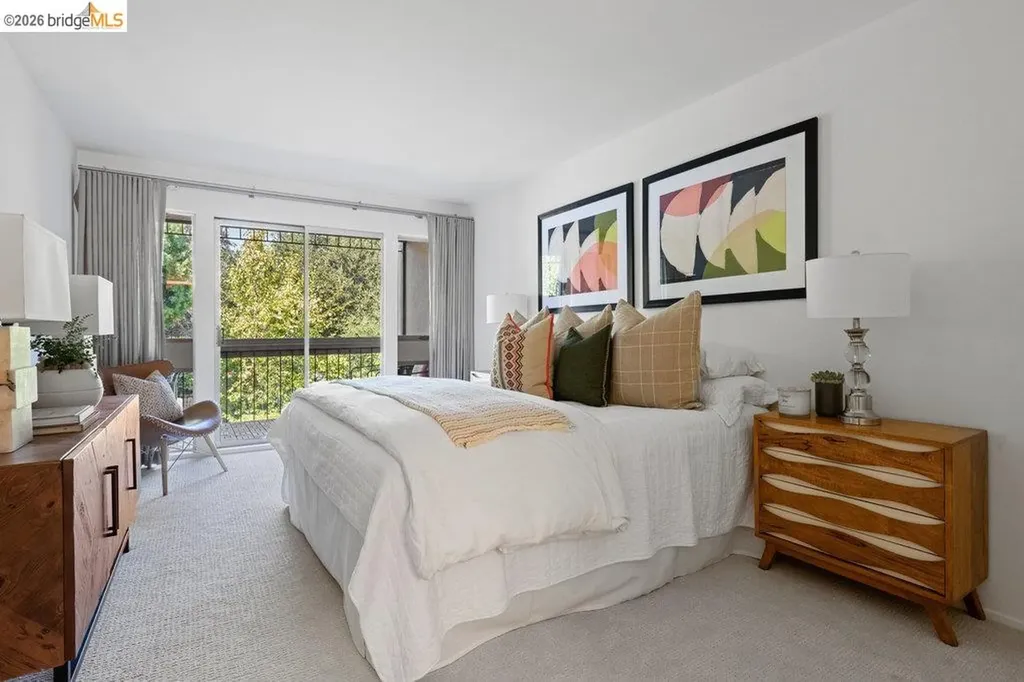 323 Monte Vista Avenue Oakland CA 94611