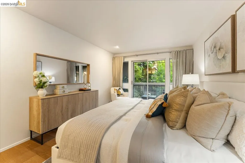 323 Monte Vista Avenue Oakland CA 94611