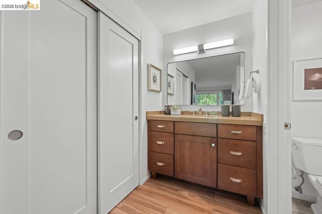 323 Monte Vista Avenue Oakland CA 94611