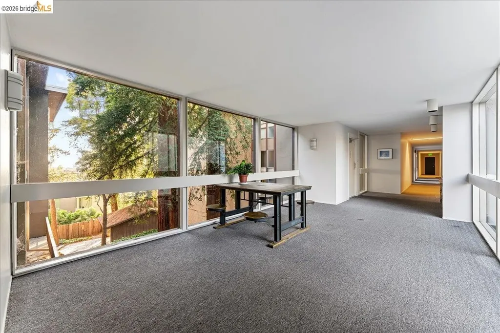 323 Monte Vista Avenue Oakland CA 94611