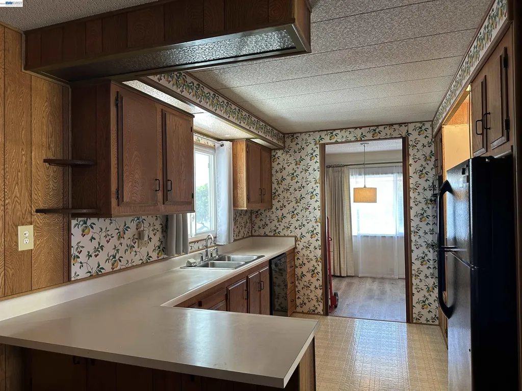 711 Old Canyon Road Fremont CA 94536