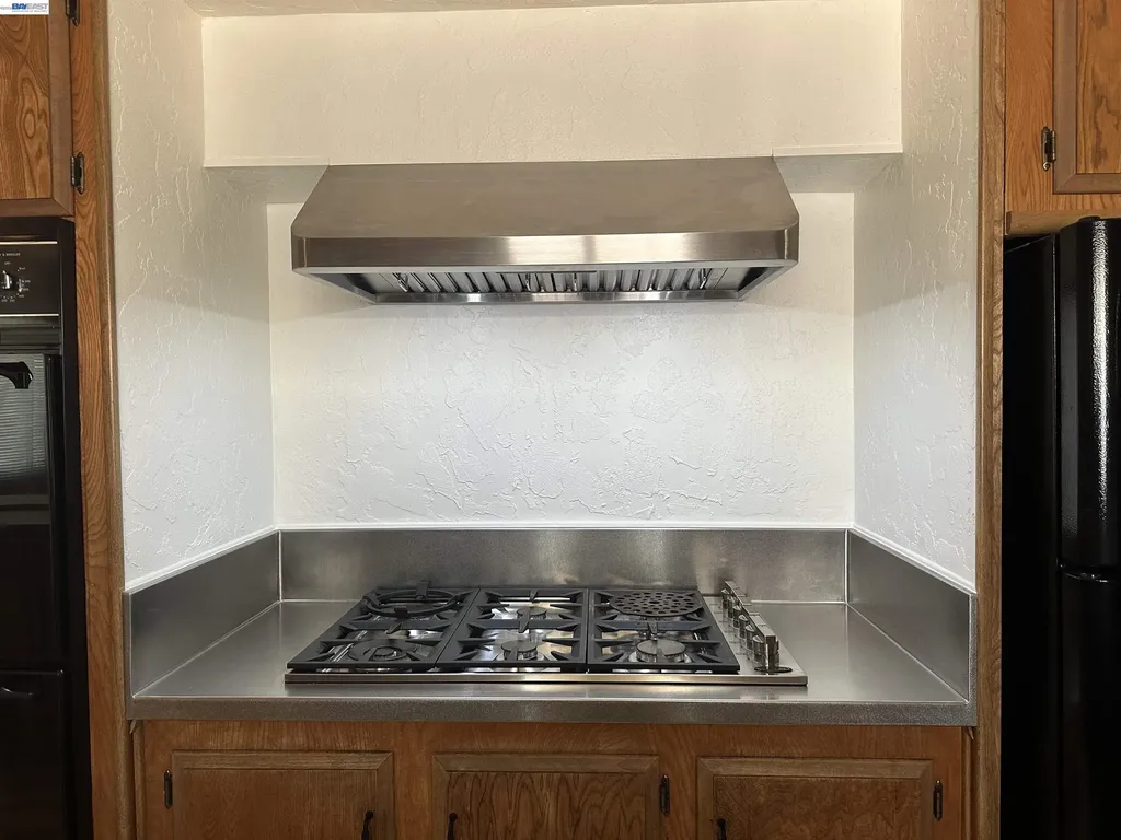 711 Old Canyon Road Fremont CA 94536