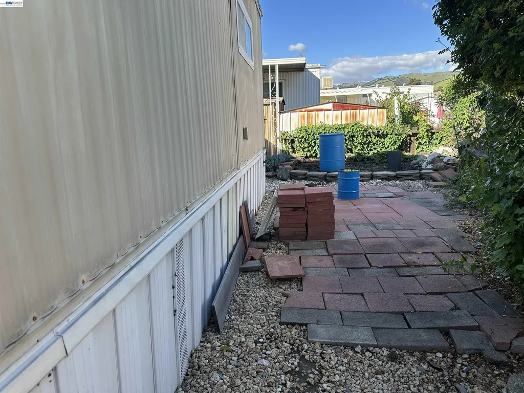 711 Old Canyon Road Fremont CA 94536