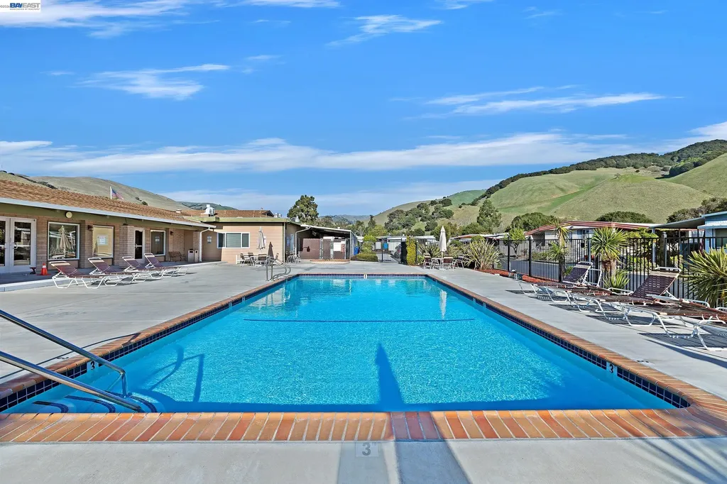 711 Old Canyon Road Fremont CA 94536