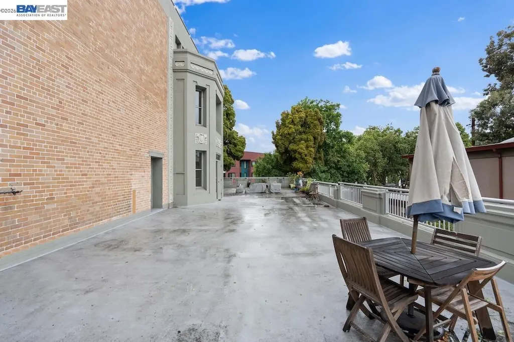 3240 Peralta Street Oakland CA 94608