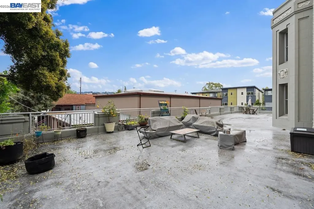 3240 Peralta Street Oakland CA 94608
