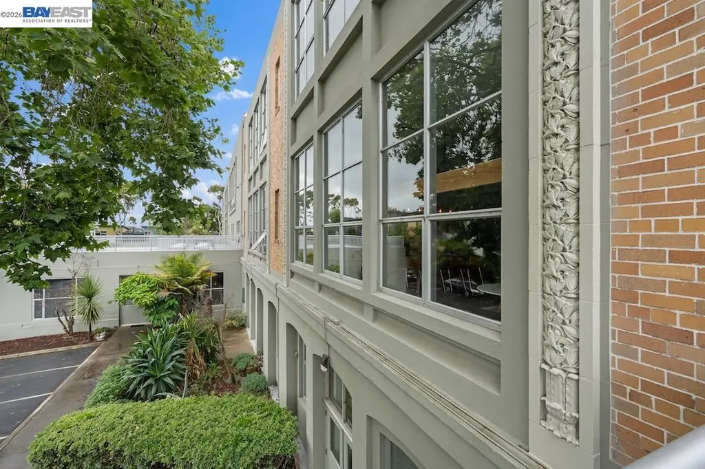 3240 Peralta Street Oakland CA 94608
