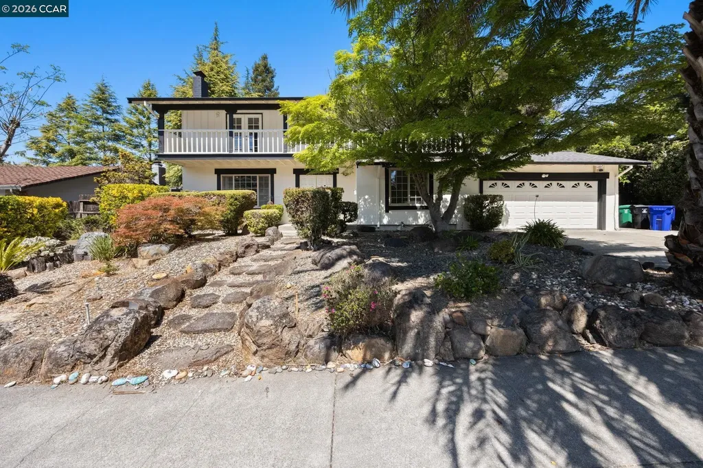 2537 Simas Avenue Pinole CA 94564