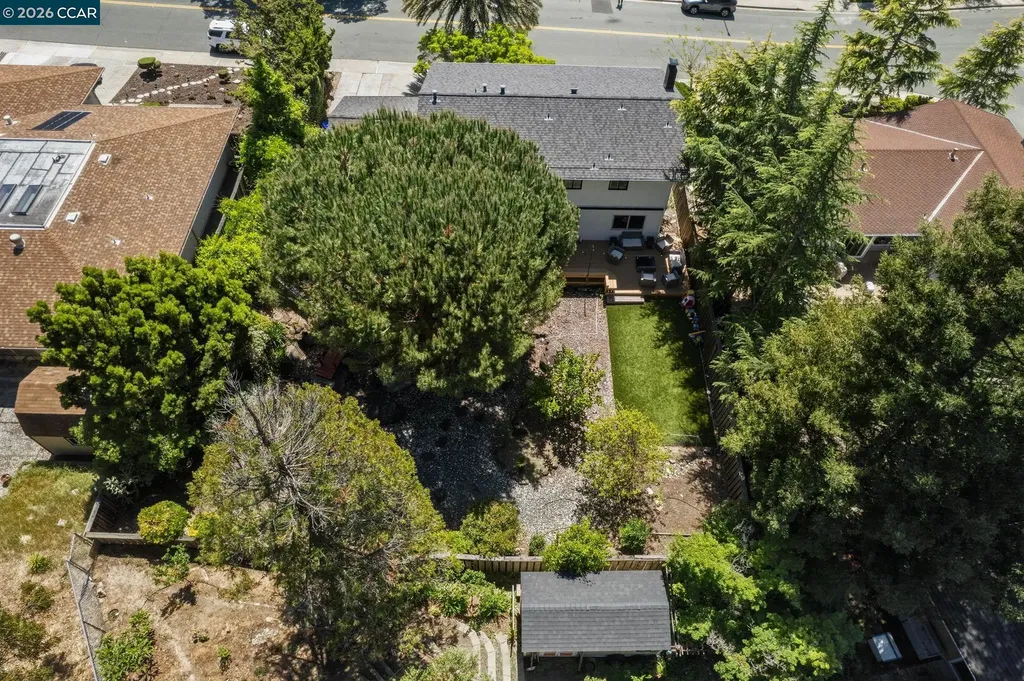 2537 Simas Avenue Pinole CA 94564