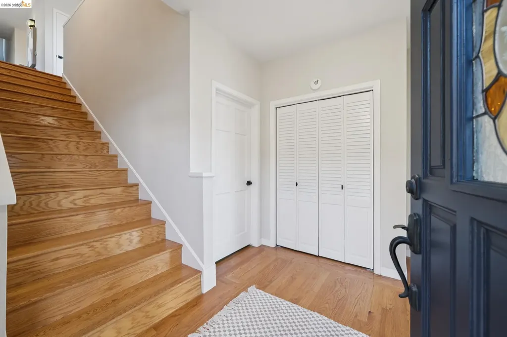 731 Gateview Avenue Albany CA 94706