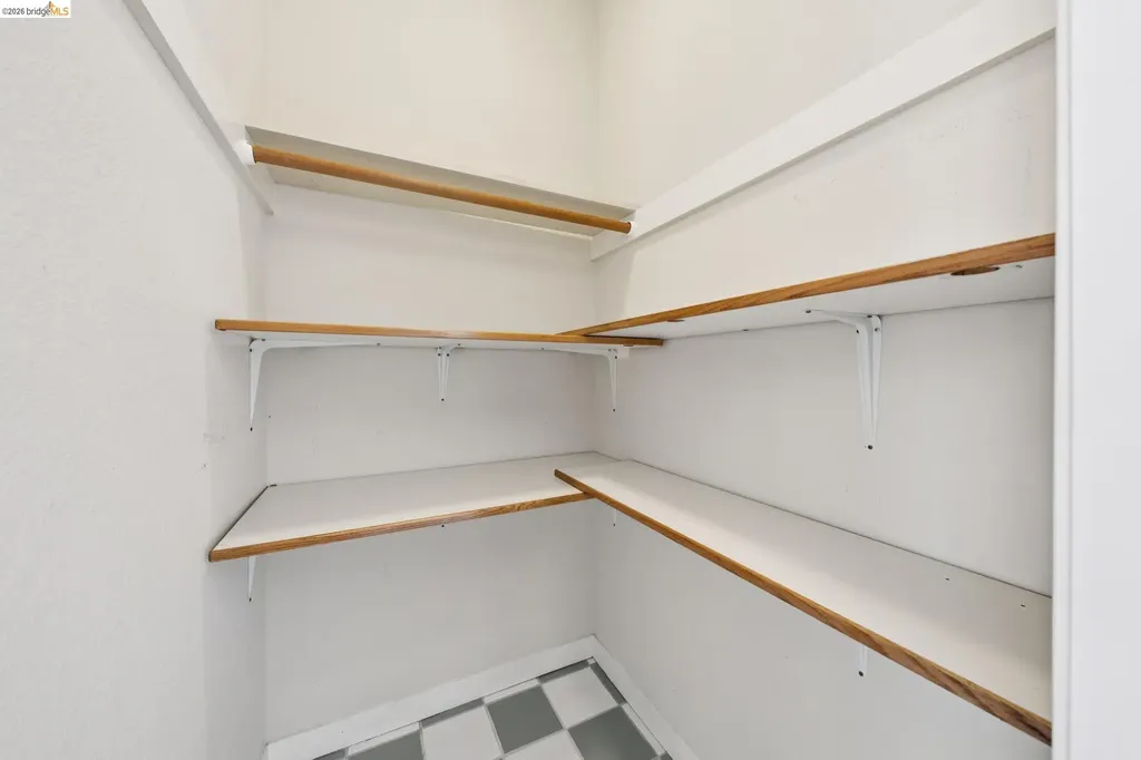 731 Gateview Avenue Albany CA 94706