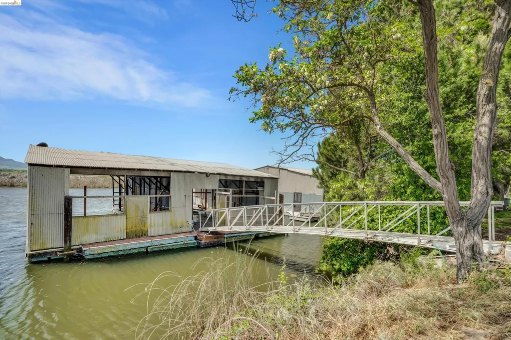 1922 Taylor Road Bethel Island CA 94511