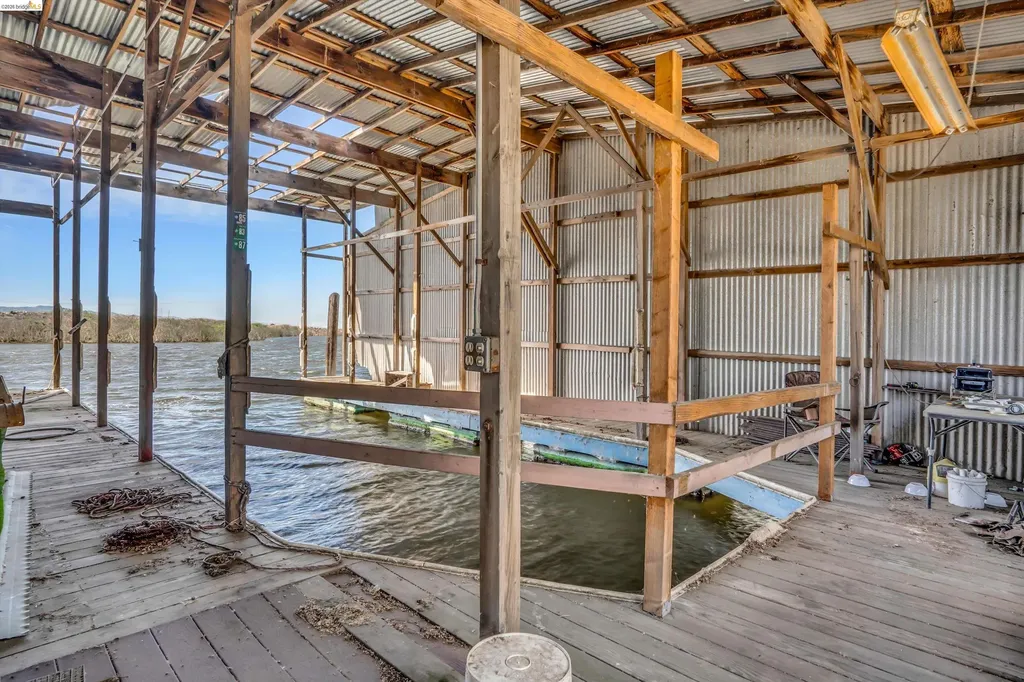 1922 Taylor Road Bethel Island CA 94511