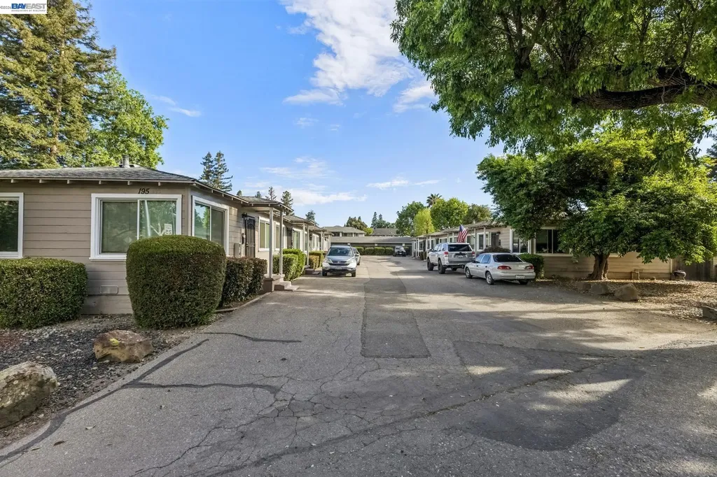 187 Old Bernal Avenue Pleasanton CA 94566