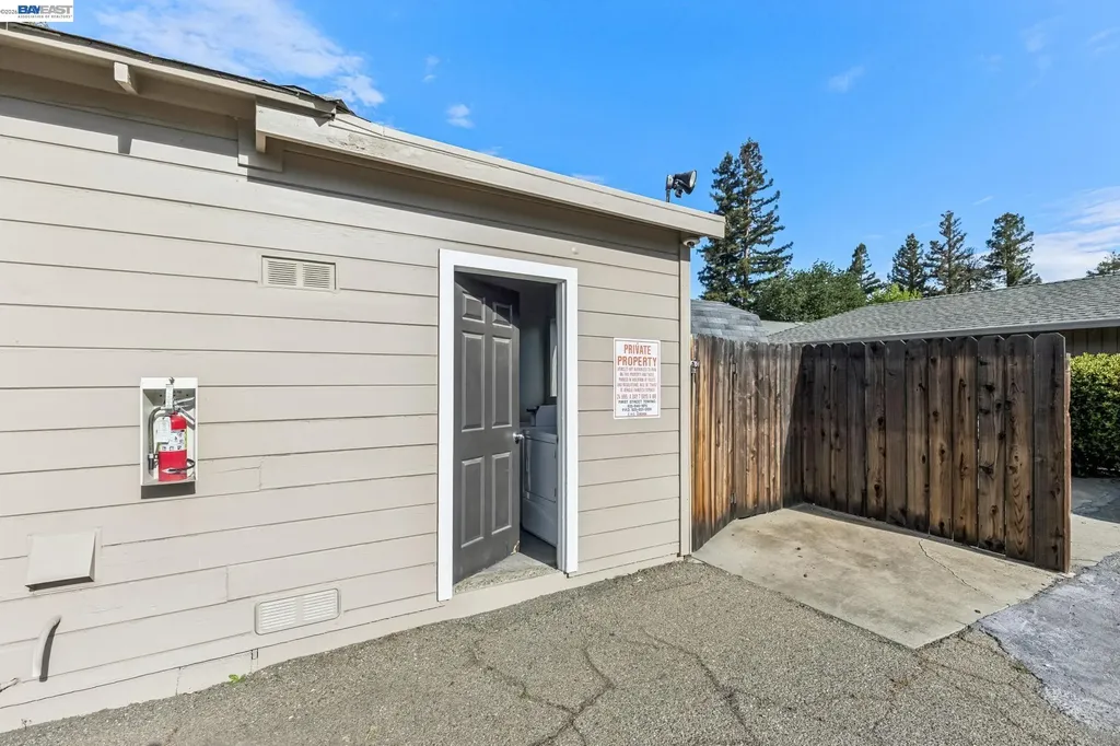 187 Old Bernal Avenue Pleasanton CA 94566