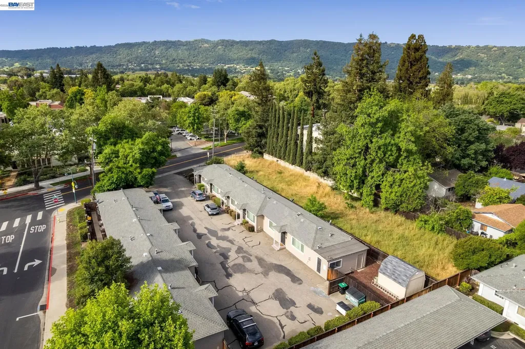 187 Old Bernal Avenue Pleasanton CA 94566