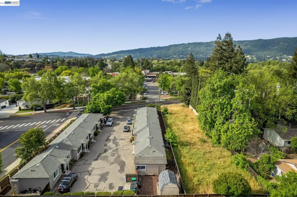 187 Old Bernal Avenue Pleasanton CA 94566