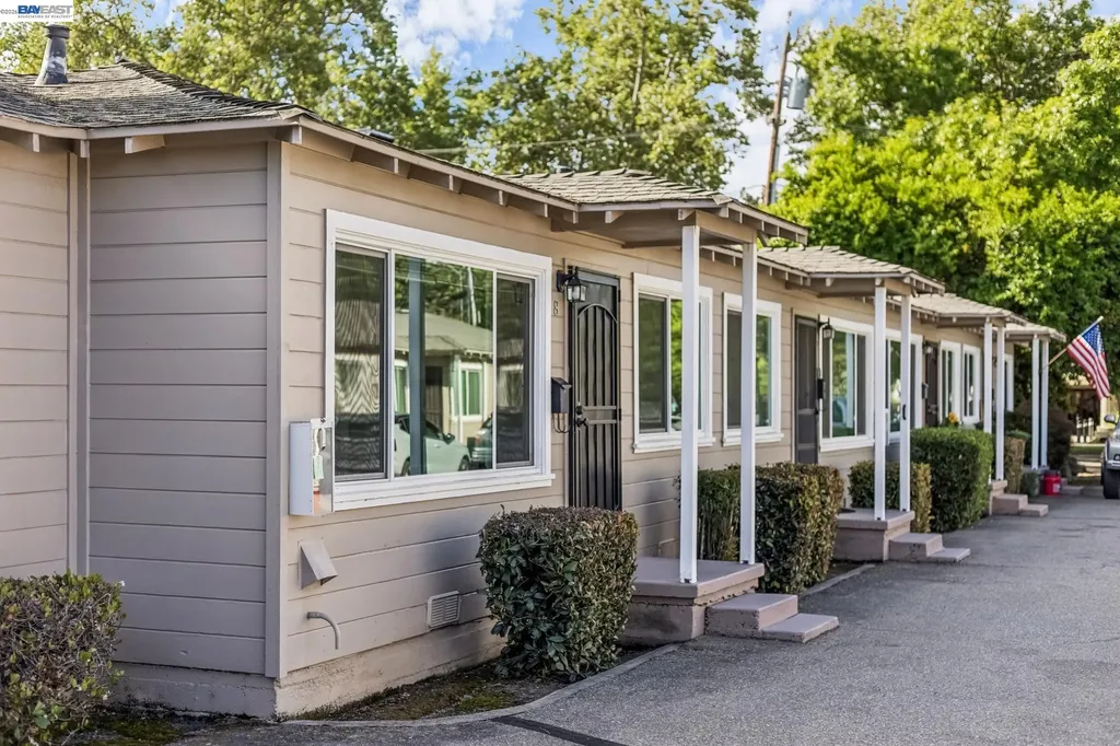 187 Old Bernal Avenue Pleasanton CA 94566
