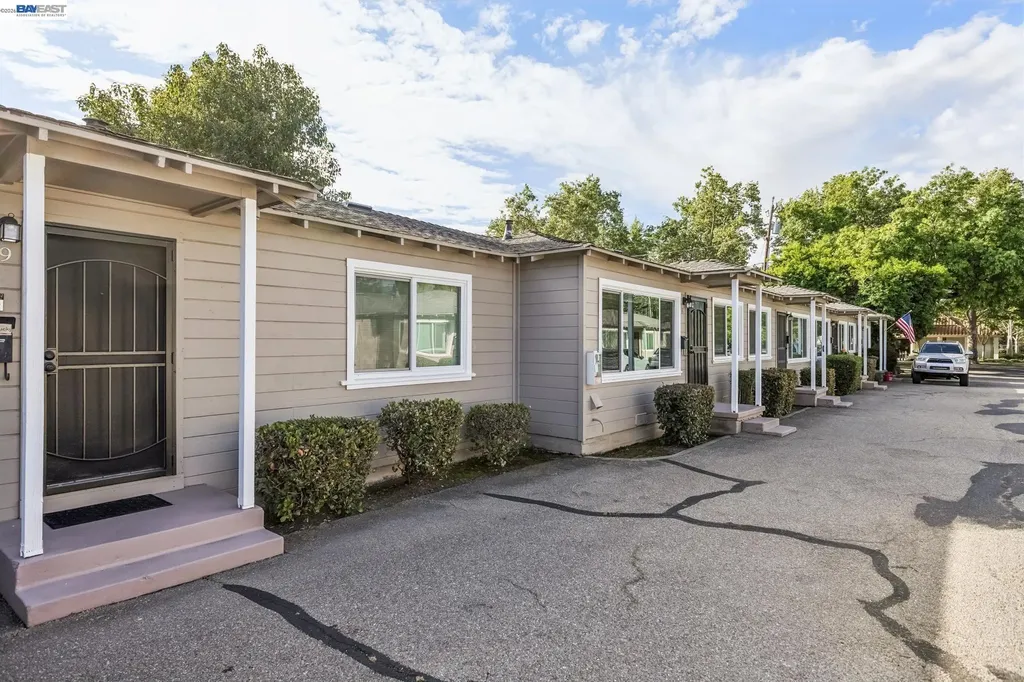 187 Old Bernal Avenue Pleasanton CA 94566