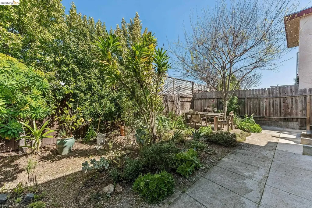 1374 32nd Street Oakland CA 94602