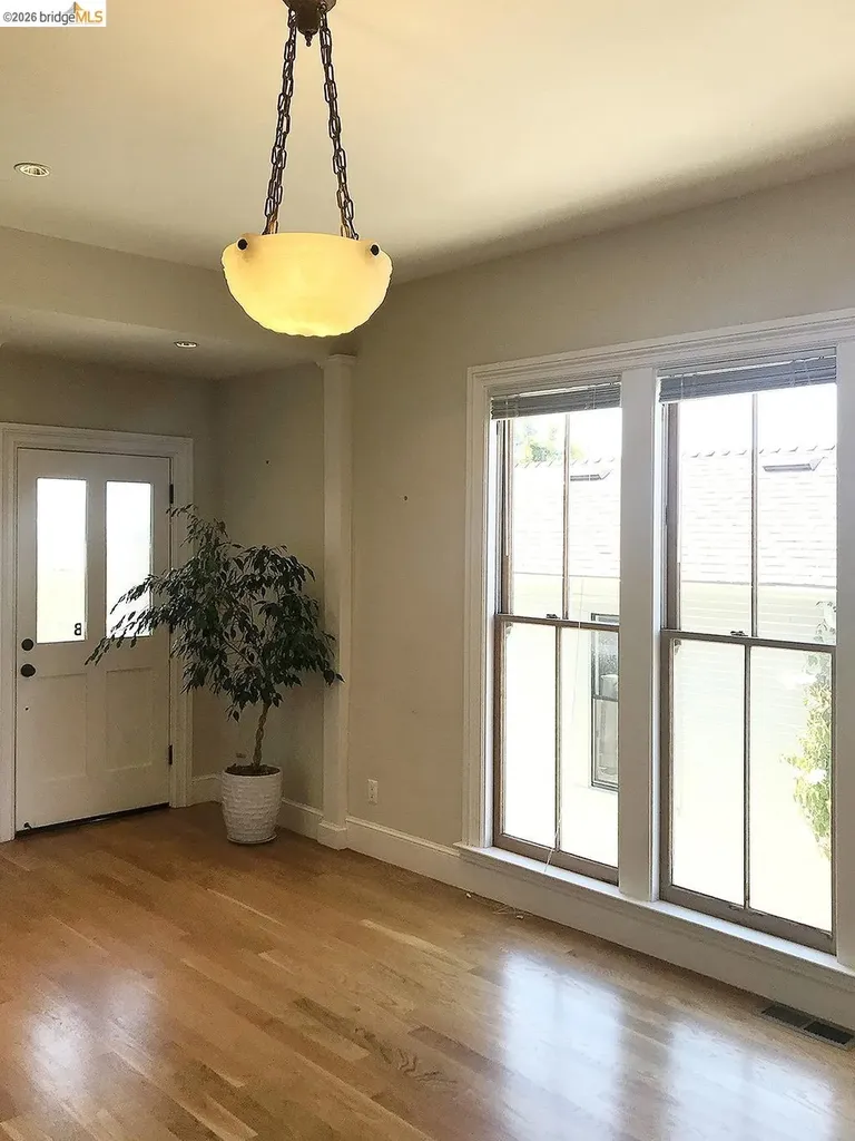 1374 32nd Street Oakland CA 94602