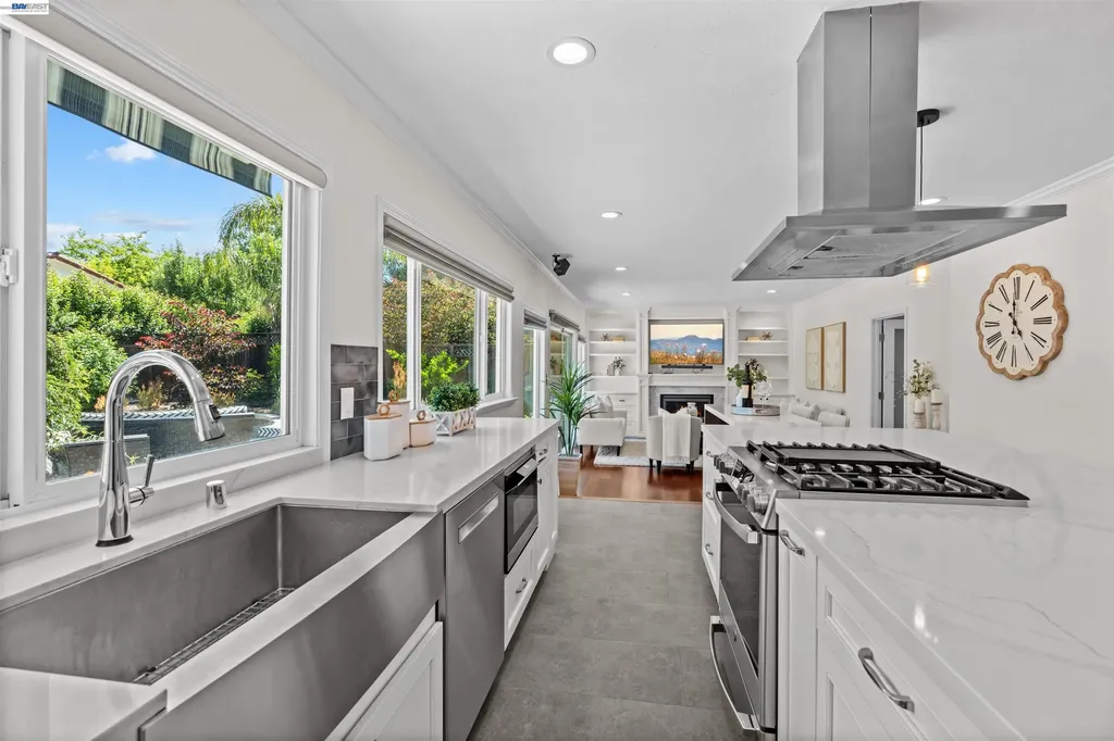 4767 Del Valle Parkway Pleasanton CA 94566