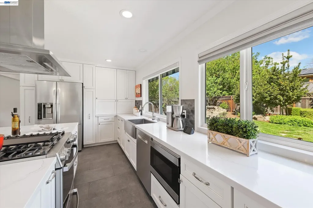 4767 Del Valle Parkway Pleasanton CA 94566