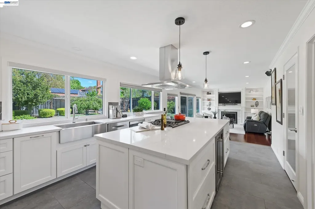 4767 Del Valle Parkway Pleasanton CA 94566