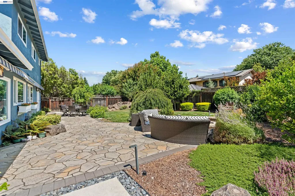 4767 Del Valle Parkway Pleasanton CA 94566