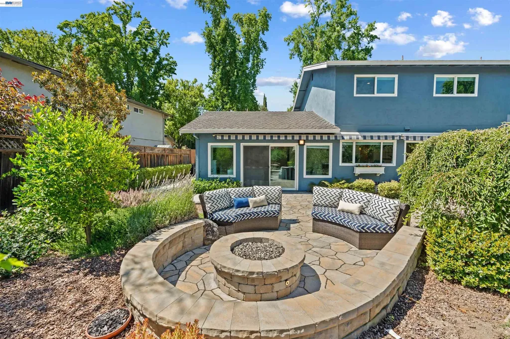 4767 Del Valle Parkway Pleasanton CA 94566