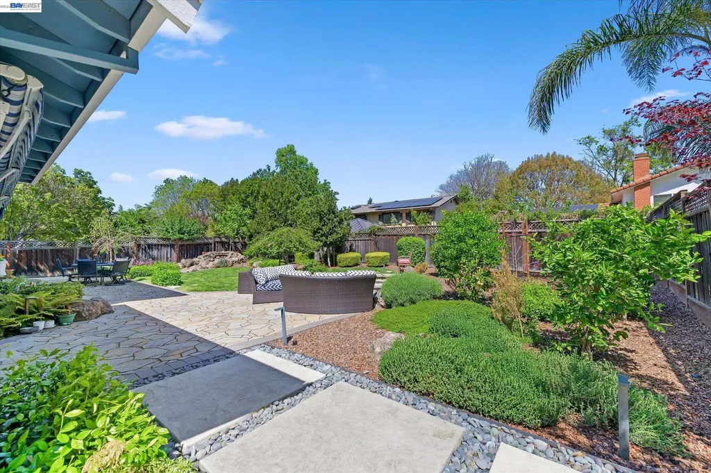 4767 Del Valle Parkway Pleasanton CA 94566