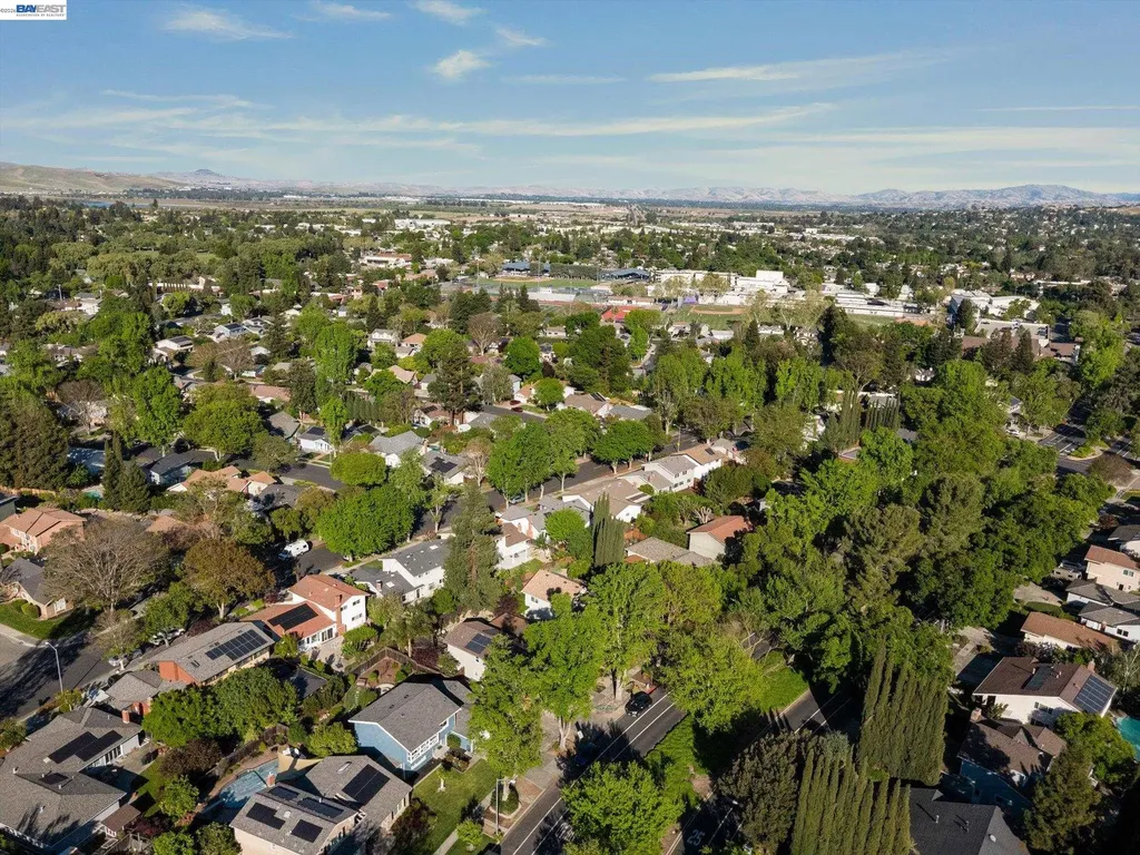 4767 Del Valle Parkway Pleasanton CA 94566