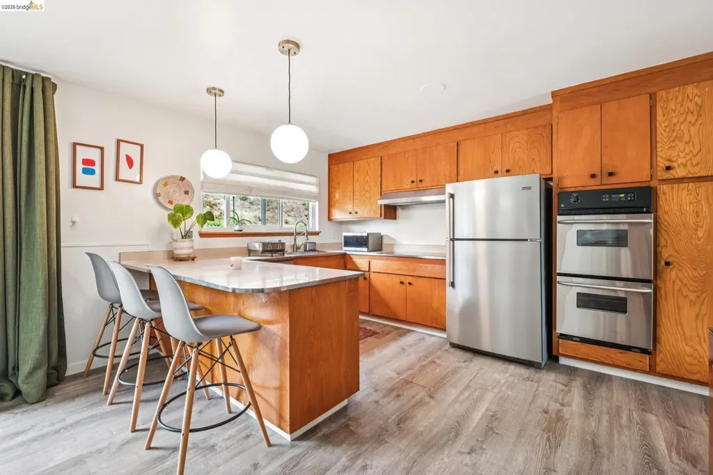 4851 Scotia Avenue Oakland CA 94605