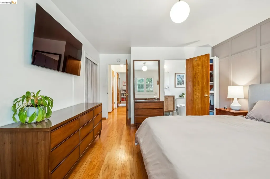 4851 Scotia Avenue Oakland CA 94605