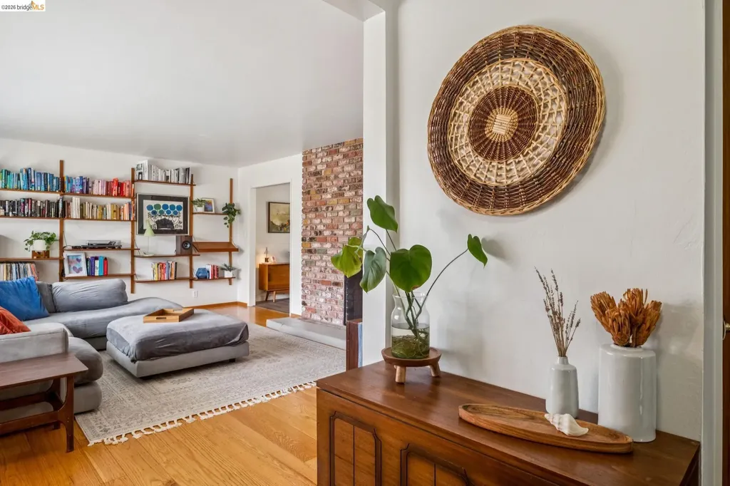 4851 Scotia Avenue Oakland CA 94605