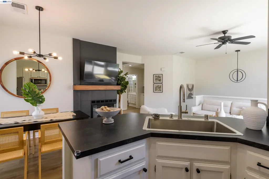 7633 Tuscany Drive Dublin CA 94568