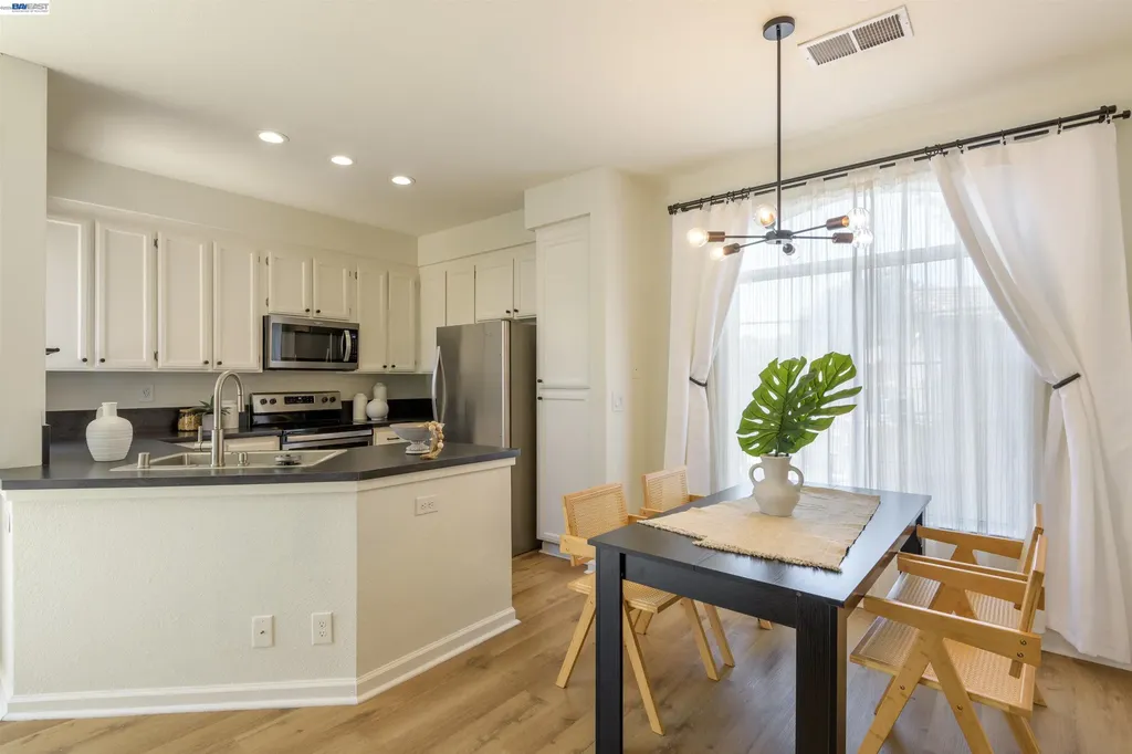 7633 Tuscany Drive Dublin CA 94568